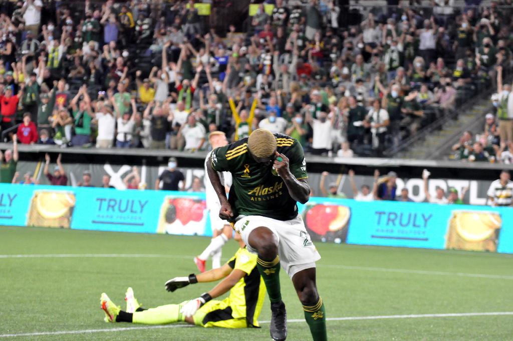 Timbers score in waves, win 6-1 over Real Salt Lake