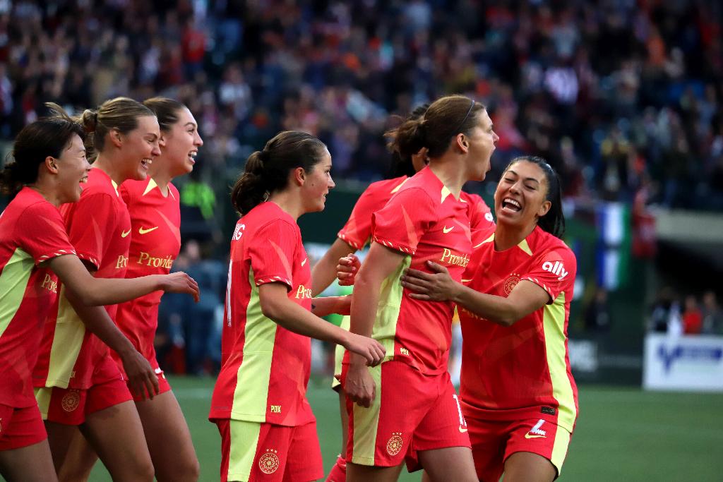 Thorns win 4th straight, hold off Washington for 2-1 win